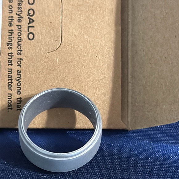 NEW silver silicone wedding ring band Size 11 & 12 NWT work safe latex free men - Picture 10 of 11